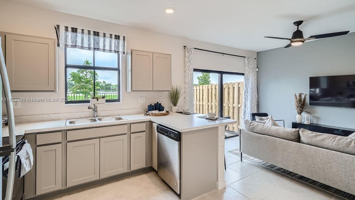 Real estate property located at 1517 3rd Avenue, Miami-dade, Palm Cay, Florida City, FL