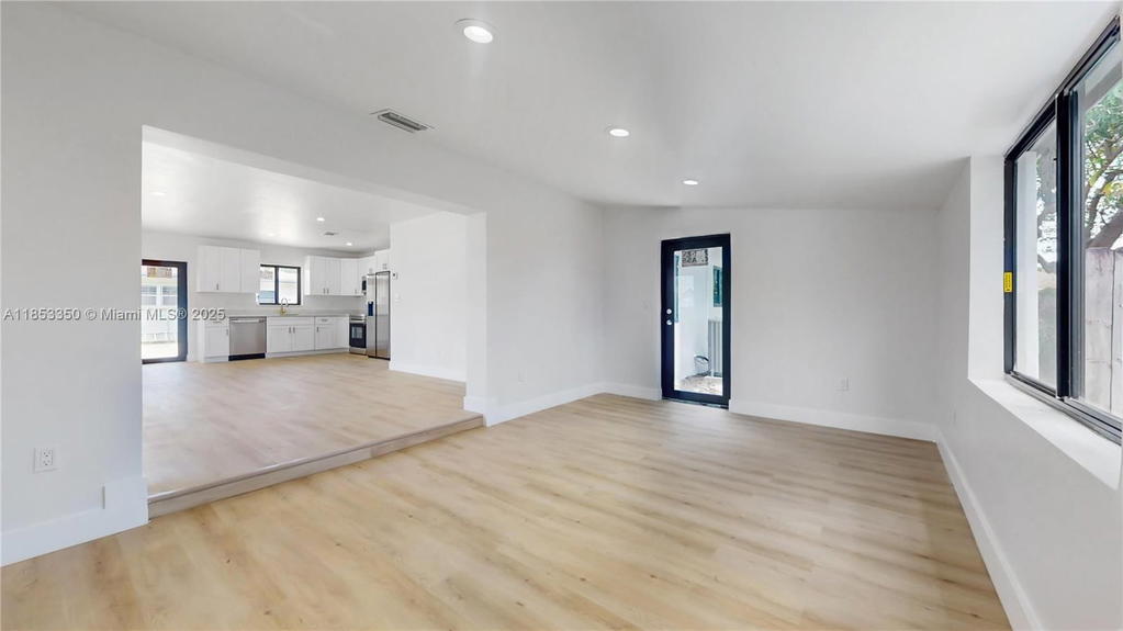 Real estate property located at 9781 159th St, Miami-dade, Palmetto Country Club Est, Miami, FL