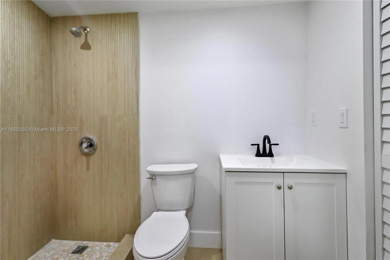 Real estate property located at 9781 159th St, Miami-dade, Palmetto Country Club Est, Miami, FL