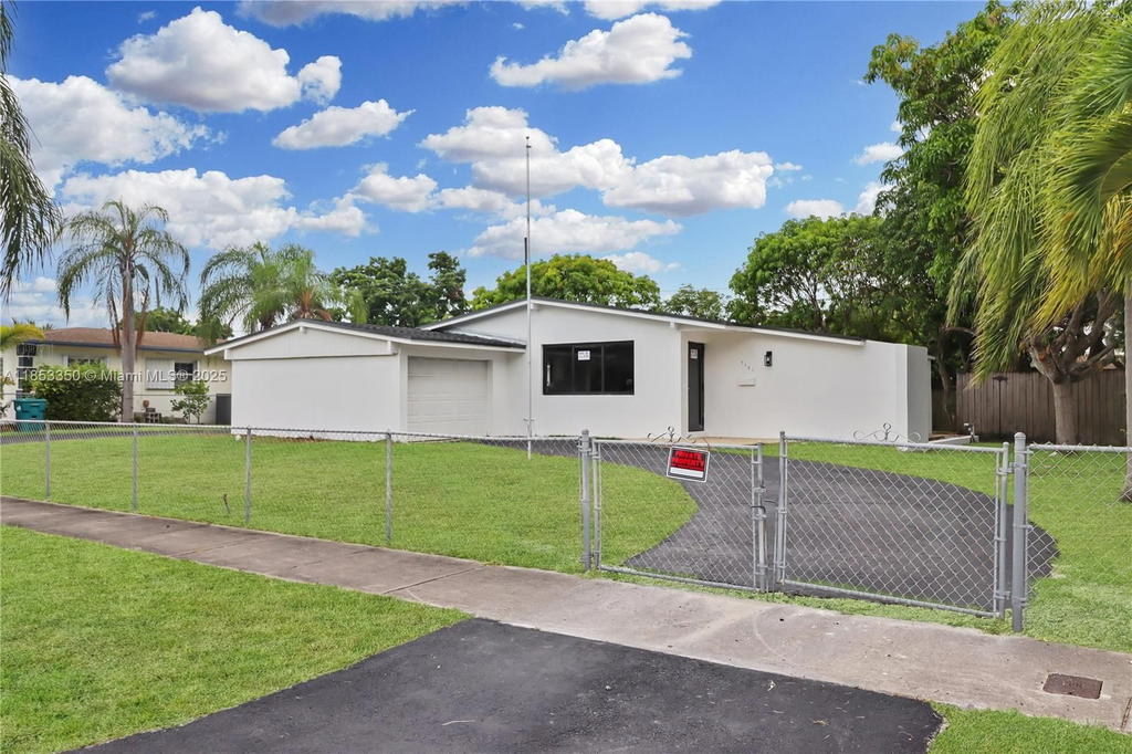 Real estate property located at 9781 159th St, Miami-dade, Palmetto Country Club Est, Miami, FL