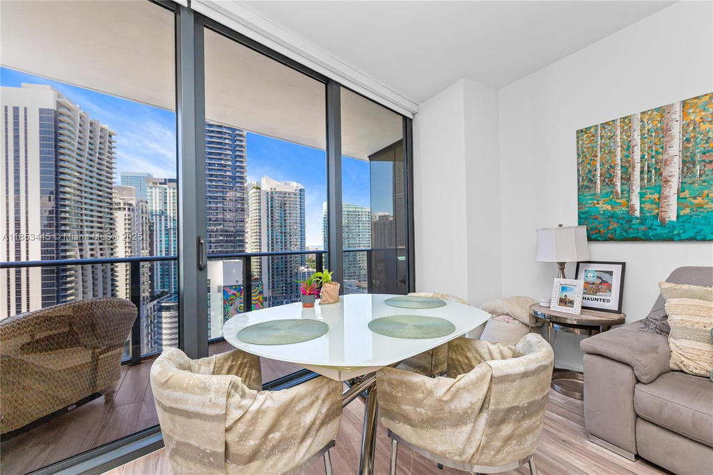 Real estate property located at 801 Miami Ave #2503, Miami-dade, 801 Sma Residences Condo, Miami, FL