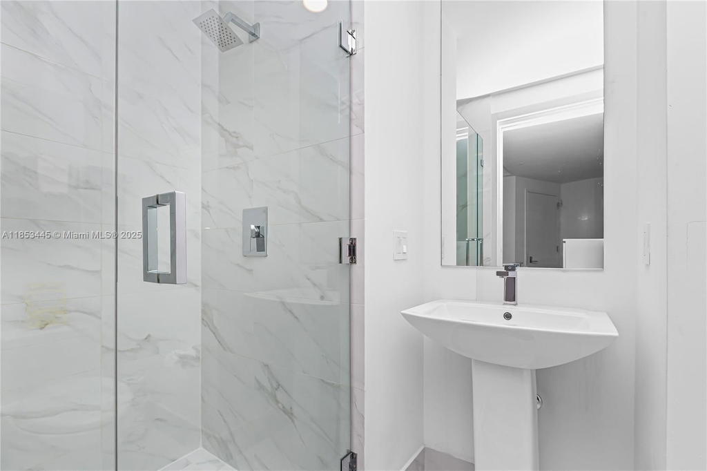 Real estate property located at 801 Miami Ave #2503, Miami-dade, 801 Sma Residences Condo, Miami, FL