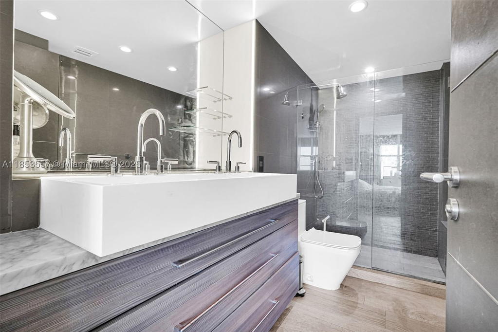 Real estate property located at 5151 Collins Ave #1519, Miami-dade, Seacoast 5151 Condo, Miami Beach, FL