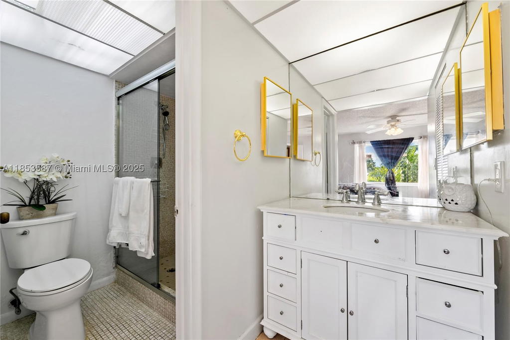 Real estate property located at 9461 Sunrise Lakes Blvd #207, Broward, Sunrise Lakes 134 Condo, Sunrise, FL