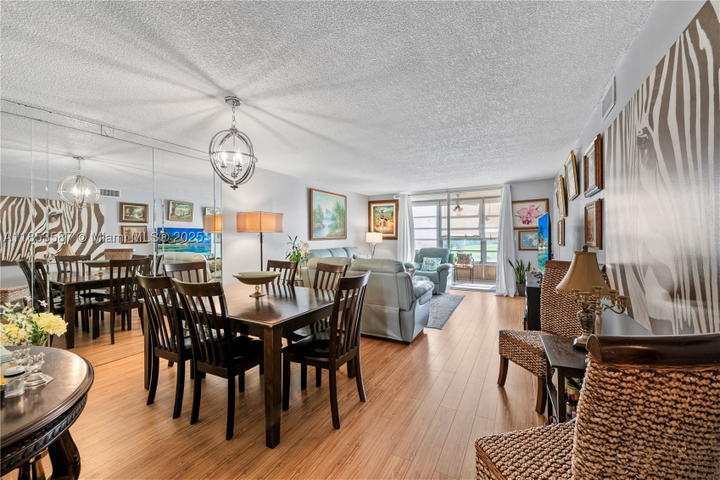 Real estate property located at 9461 Sunrise Lakes Blvd #207, Broward, Sunrise Lakes 134 Condo, Sunrise, FL