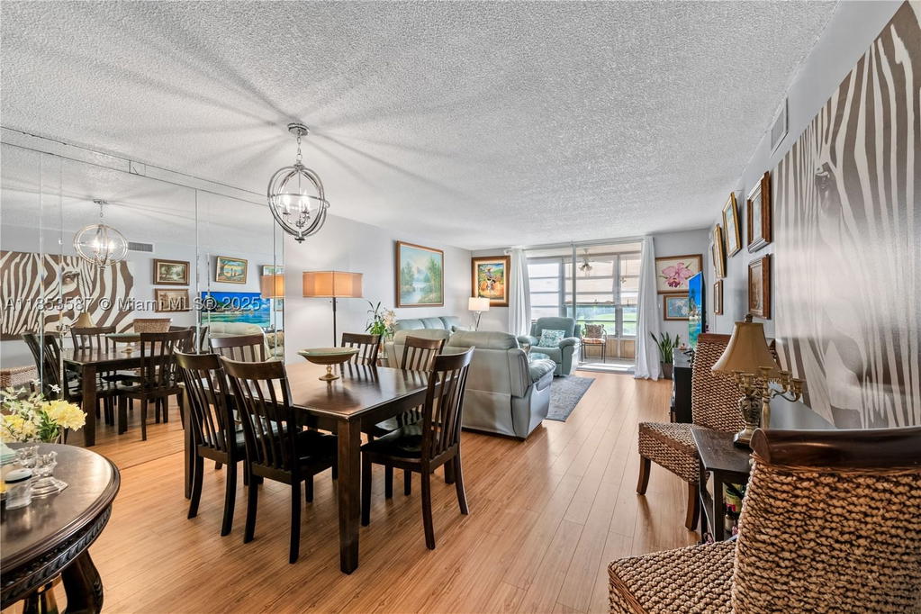 Real estate property located at 9461 Sunrise Lakes Blvd #207, Broward, Sunrise Lakes 134 Condo, Sunrise, FL