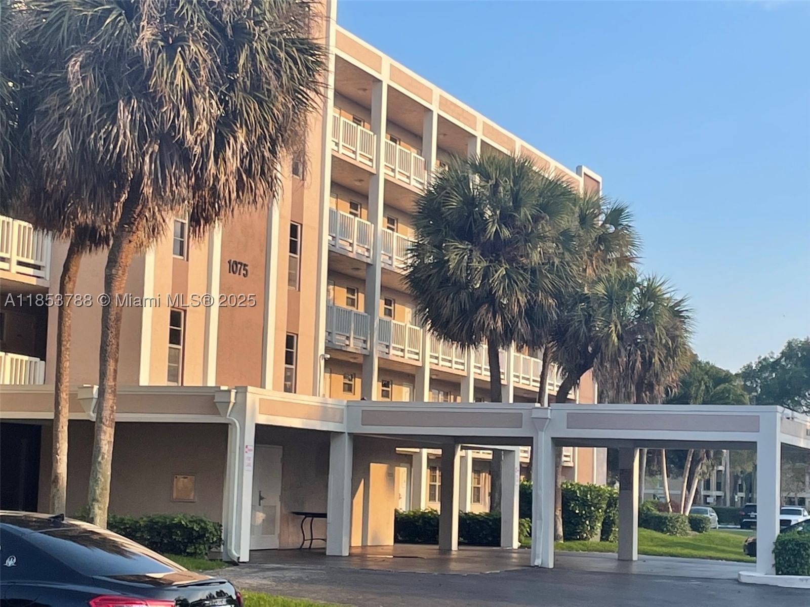 Real estate property located at 1075 Riverside Dr #203, Broward, Sherwood Square Condomini, Coral Springs, FL