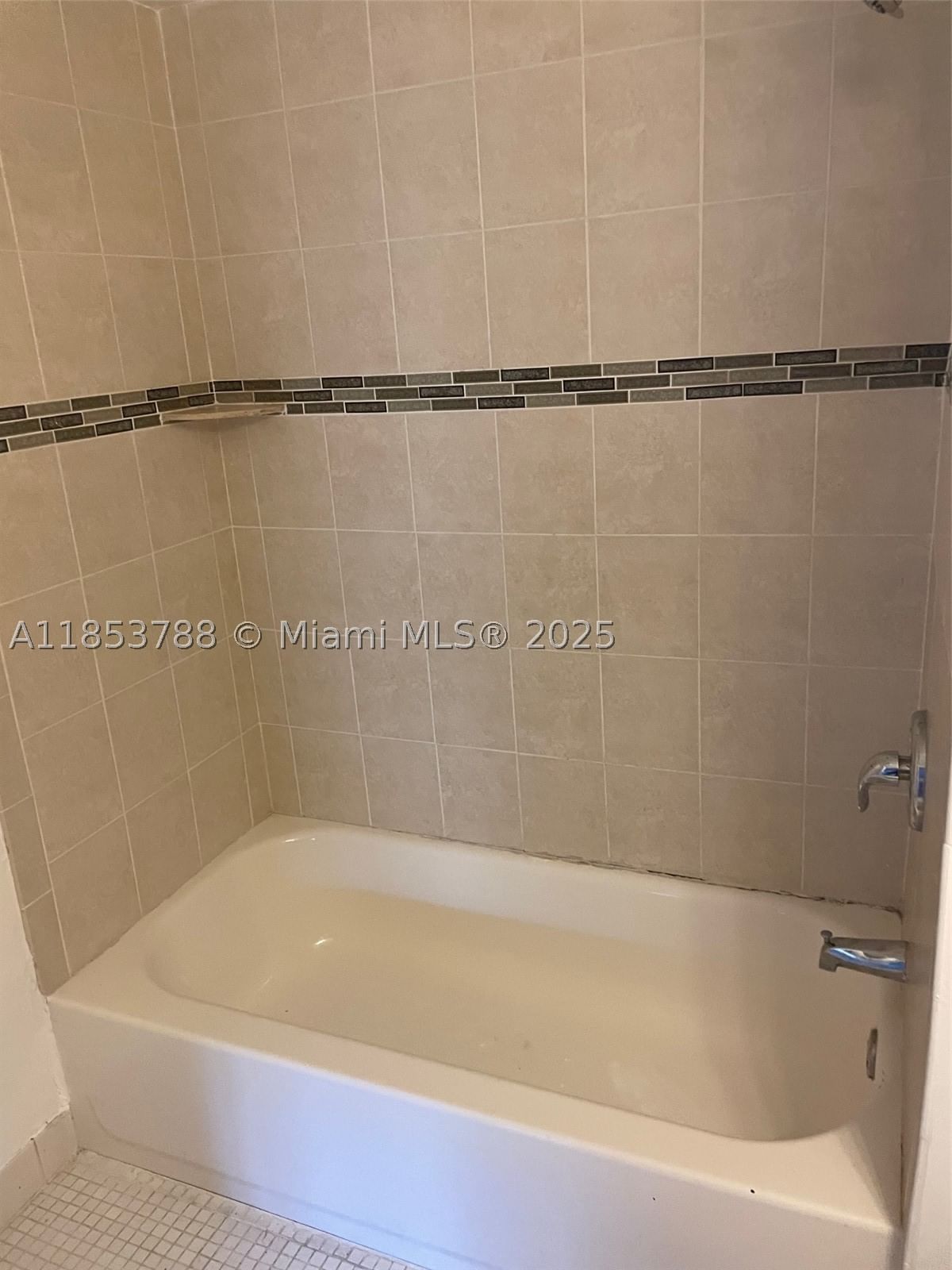 Real estate property located at 1075 Riverside Dr #203, Broward, Sherwood Square Condomini, Coral Springs, FL