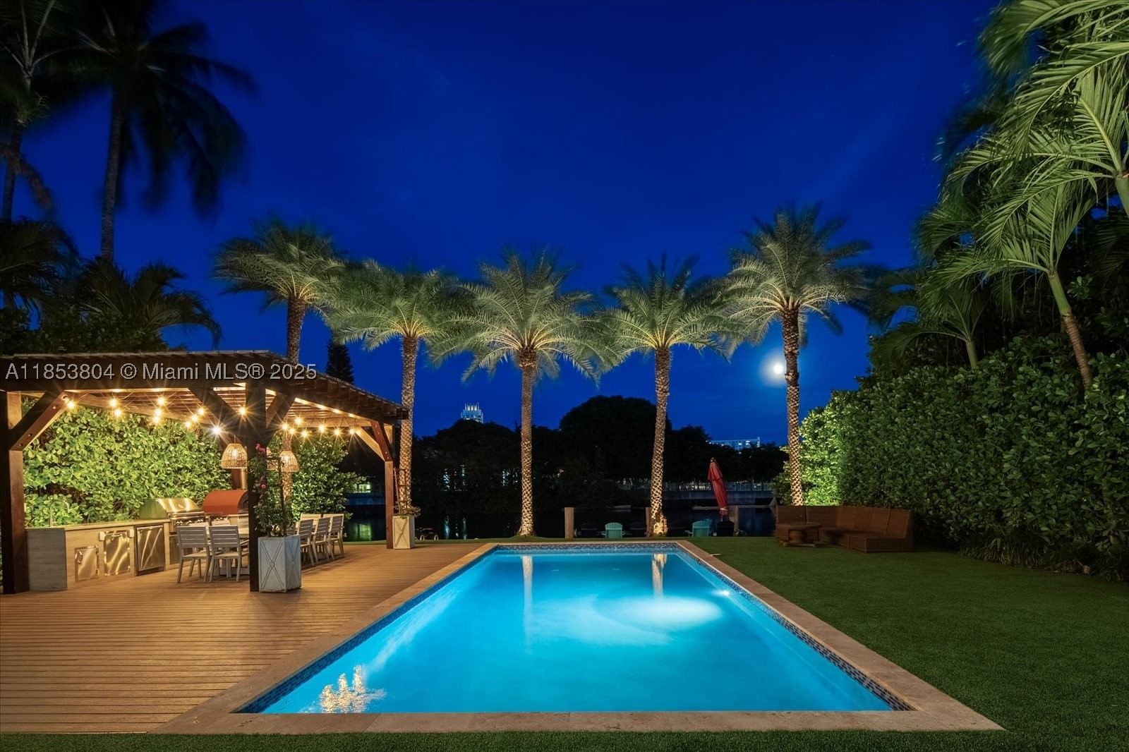 Real estate property located at 4475 Meridian Ave, Miami-dade, Nautilus Addn, Miami Beach, FL