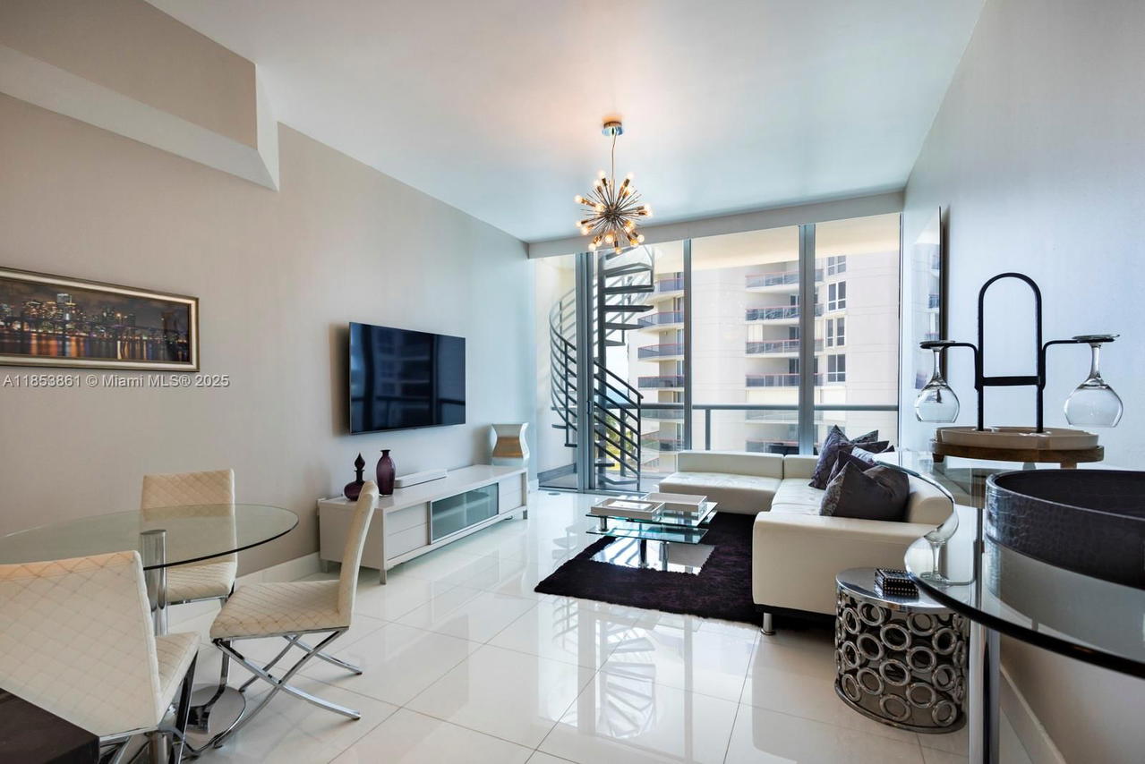 Real estate property located at 6799 Collins Ave #507, Miami-dade, South Carillon Beach Cond, Miami Beach, FL