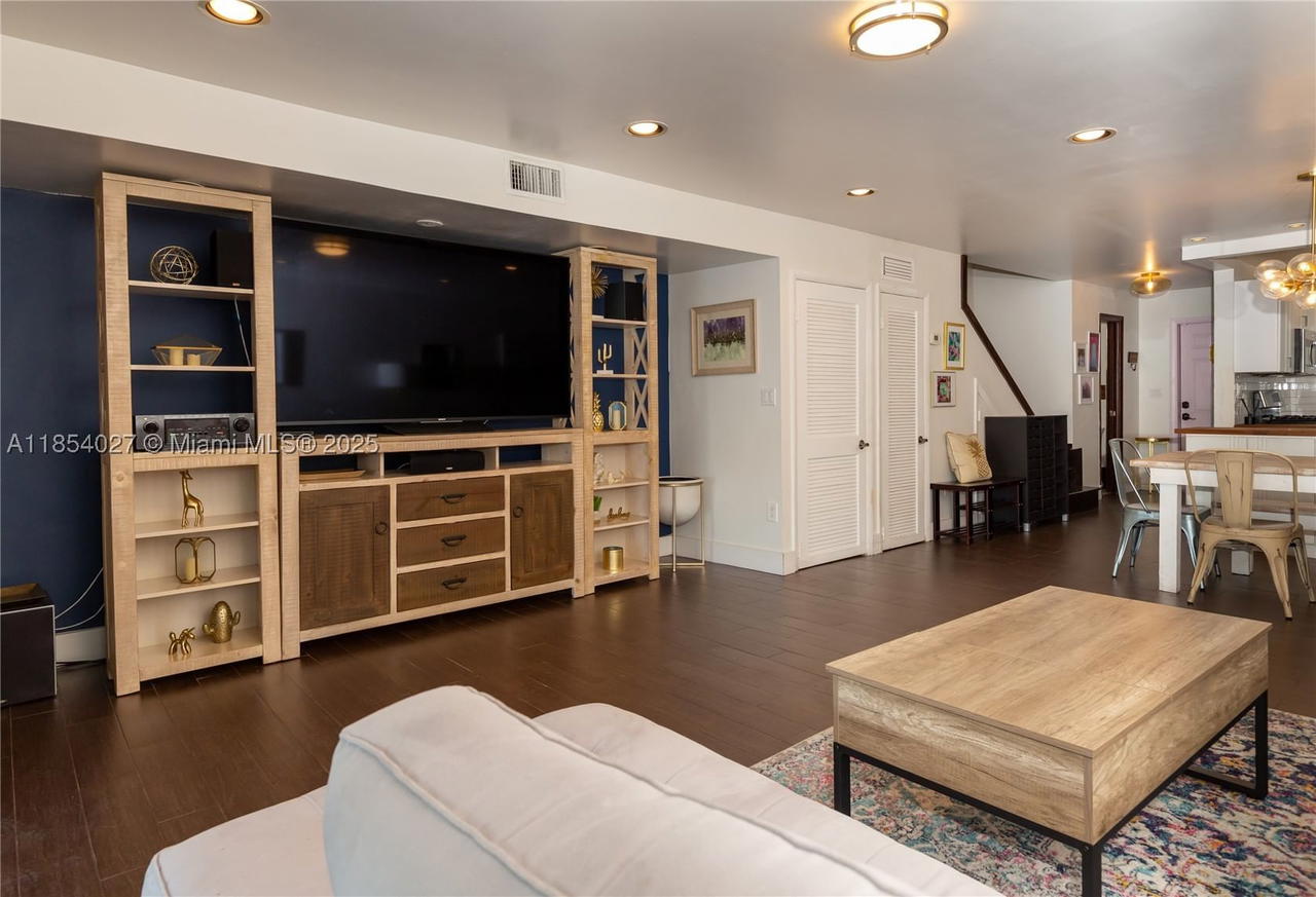 Real estate property located at 2035 123rd St, Miami-dade, Areta Estates Sec 1, North Miami, FL
