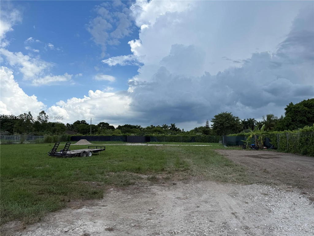 Real estate property located at Sw 160th St and Sw 208 Ave, Miami-dade, Miami, FL