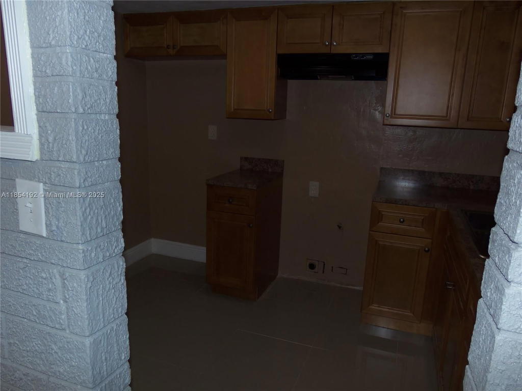 Real estate property located at 5960 16th Ct, Broward, Fourth Add To Sunrise Gol, Sunrise, FL