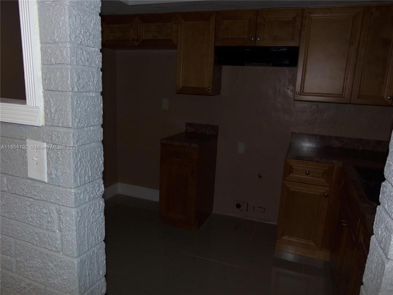 Real estate property located at 5960 16th Ct, Broward, Fourth Add To Sunrise Gol, Sunrise, FL