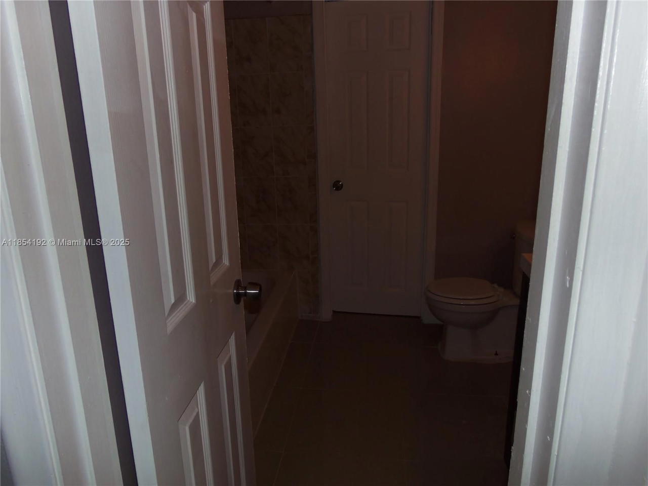 Real estate property located at 5960 16th Ct, Broward, Fourth Add To Sunrise Gol, Sunrise, FL