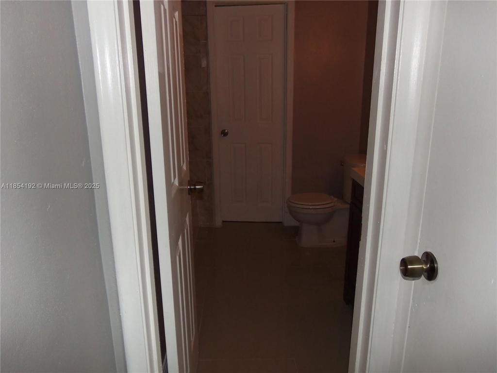 Real estate property located at 5960 16th Ct, Broward, Fourth Add To Sunrise Gol, Sunrise, FL