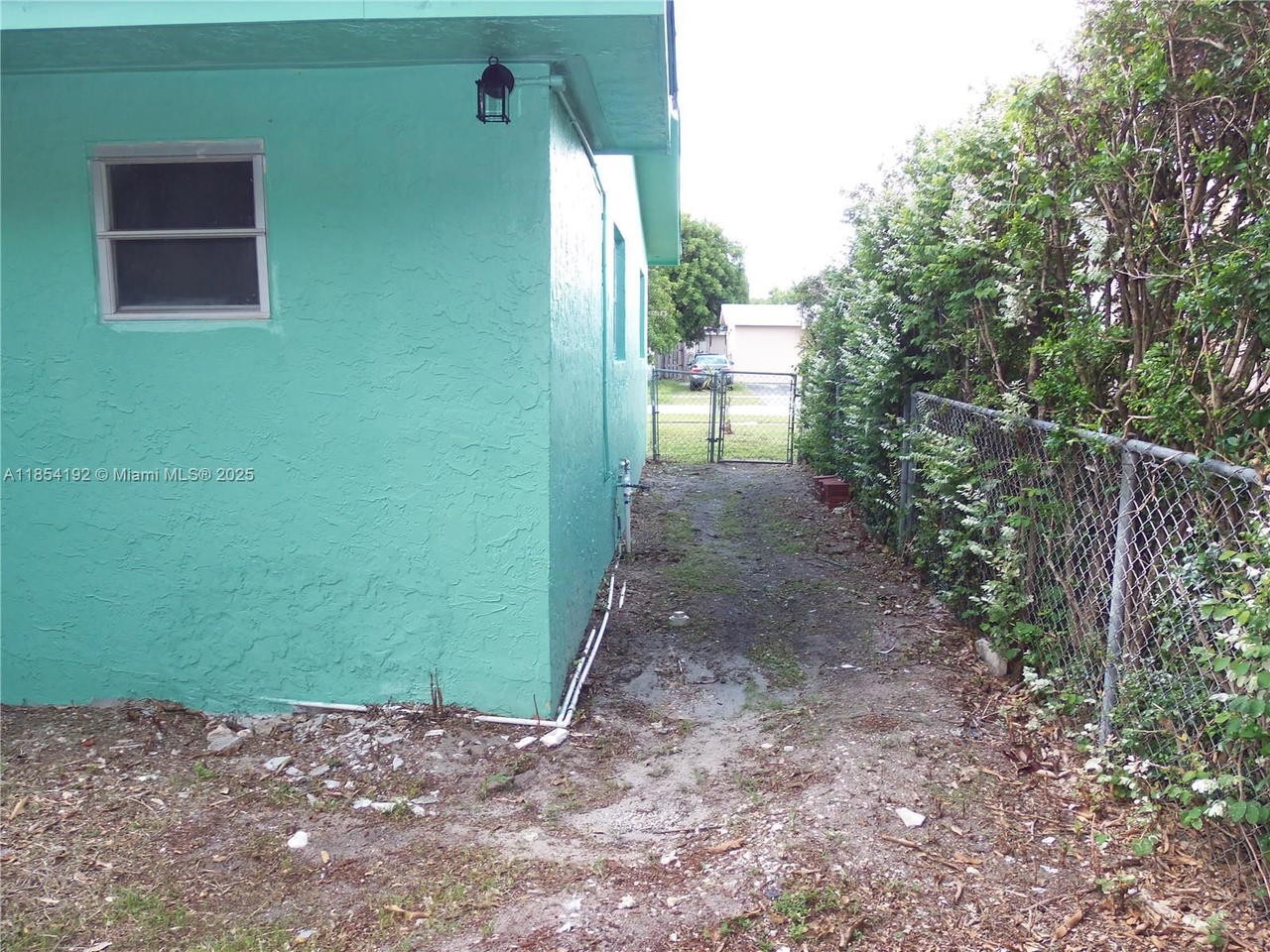 Real estate property located at 5960 16th Ct, Broward, Fourth Add To Sunrise Gol, Sunrise, FL