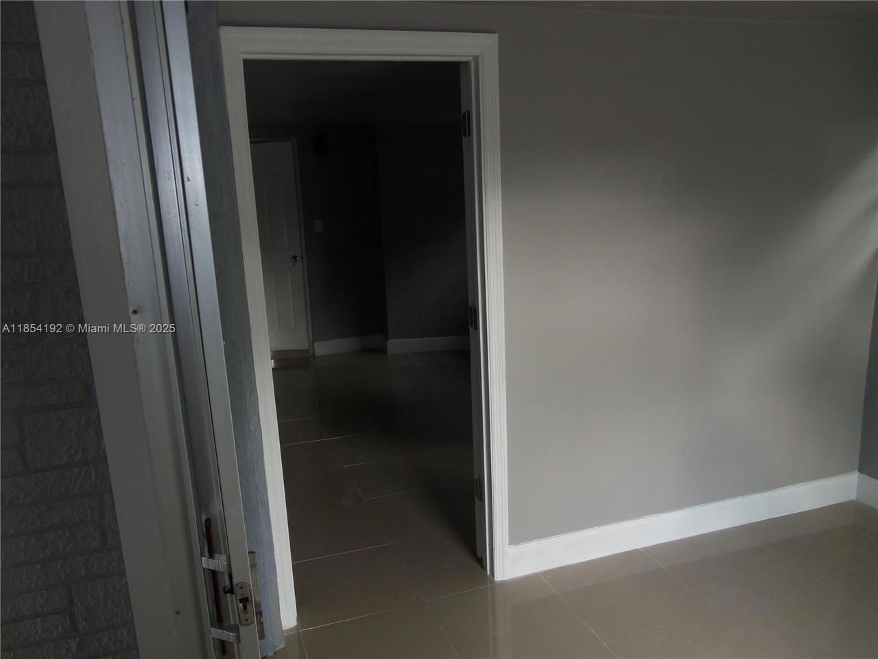 Real estate property located at 5960 16th Ct, Broward, Fourth Add To Sunrise Gol, Sunrise, FL