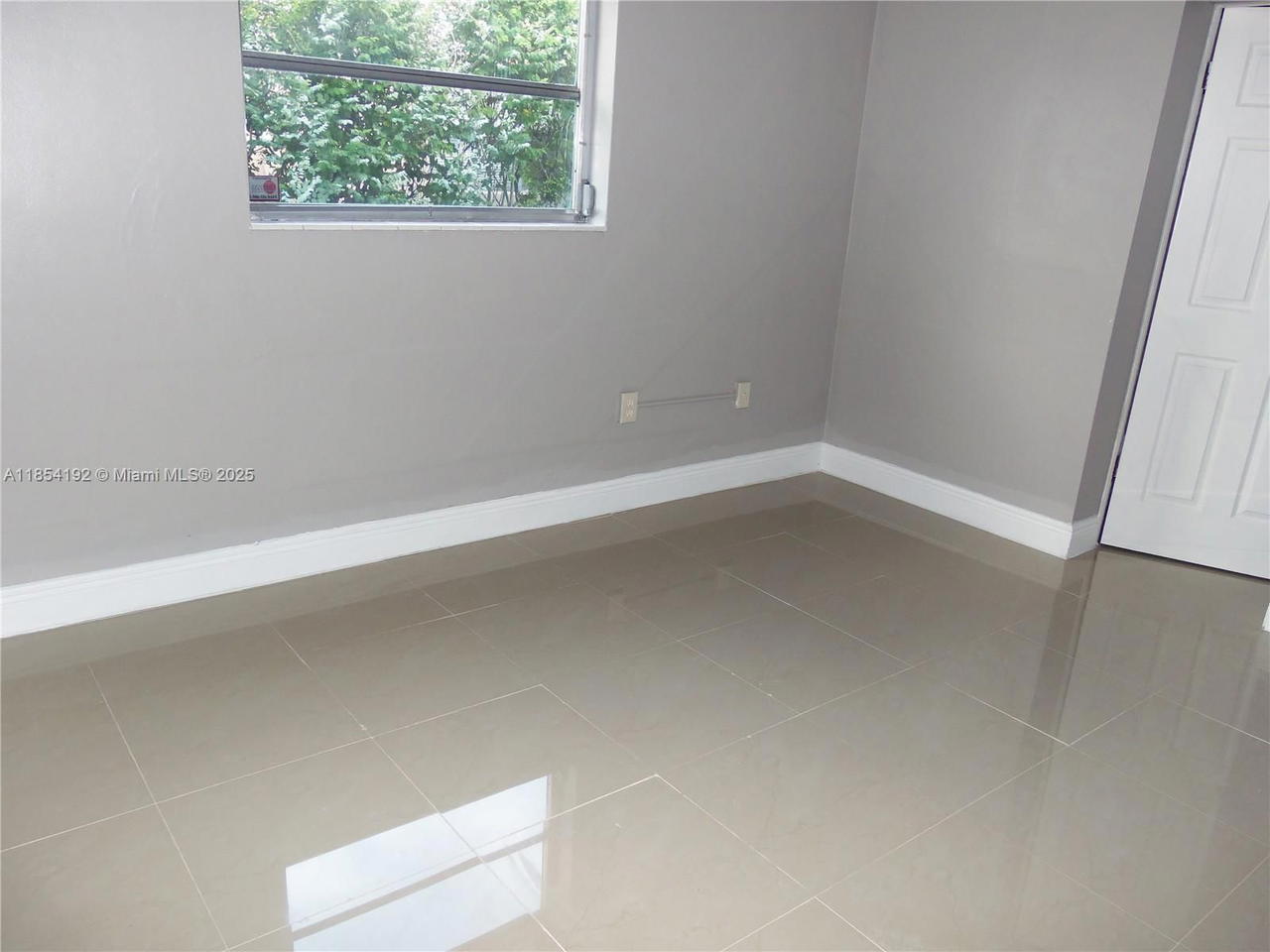 Real estate property located at 5960 16th Ct, Broward, Fourth Add To Sunrise Gol, Sunrise, FL