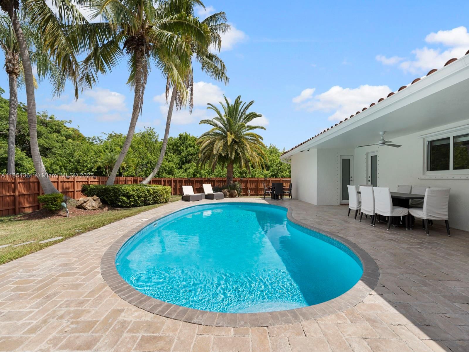 Real estate property located at 17222 88th Ave, Miami-dade, Glenwood Estates, Palmetto Bay, FL
