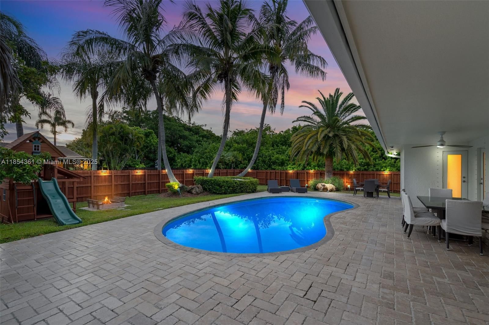 Real estate property located at 17222 88th Ave, Miami-dade, Glenwood Estates, Palmetto Bay, FL