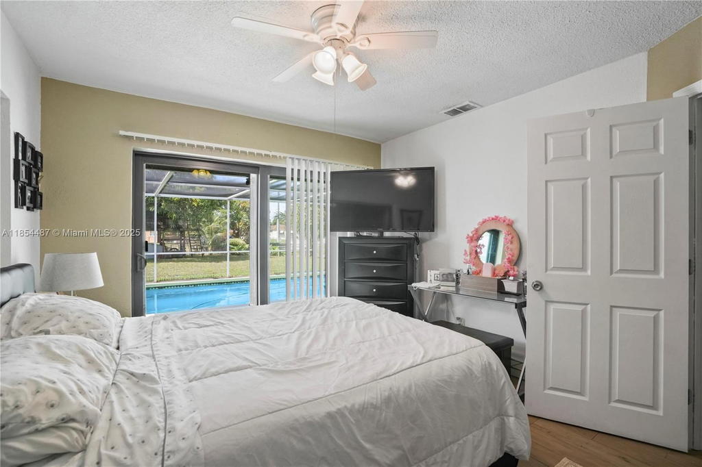Real estate property located at 4301 45th Ave, Broward, Oakland Estates 1st Sec, Lauderdale Lakes, FL