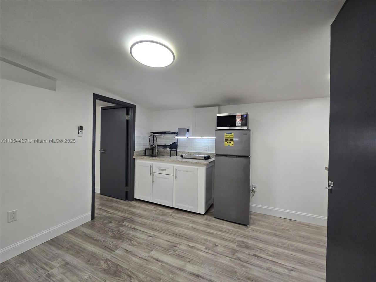 Real estate property located at 4301 45th Ave, Broward, Oakland Estates 1st Sec, Lauderdale Lakes, FL