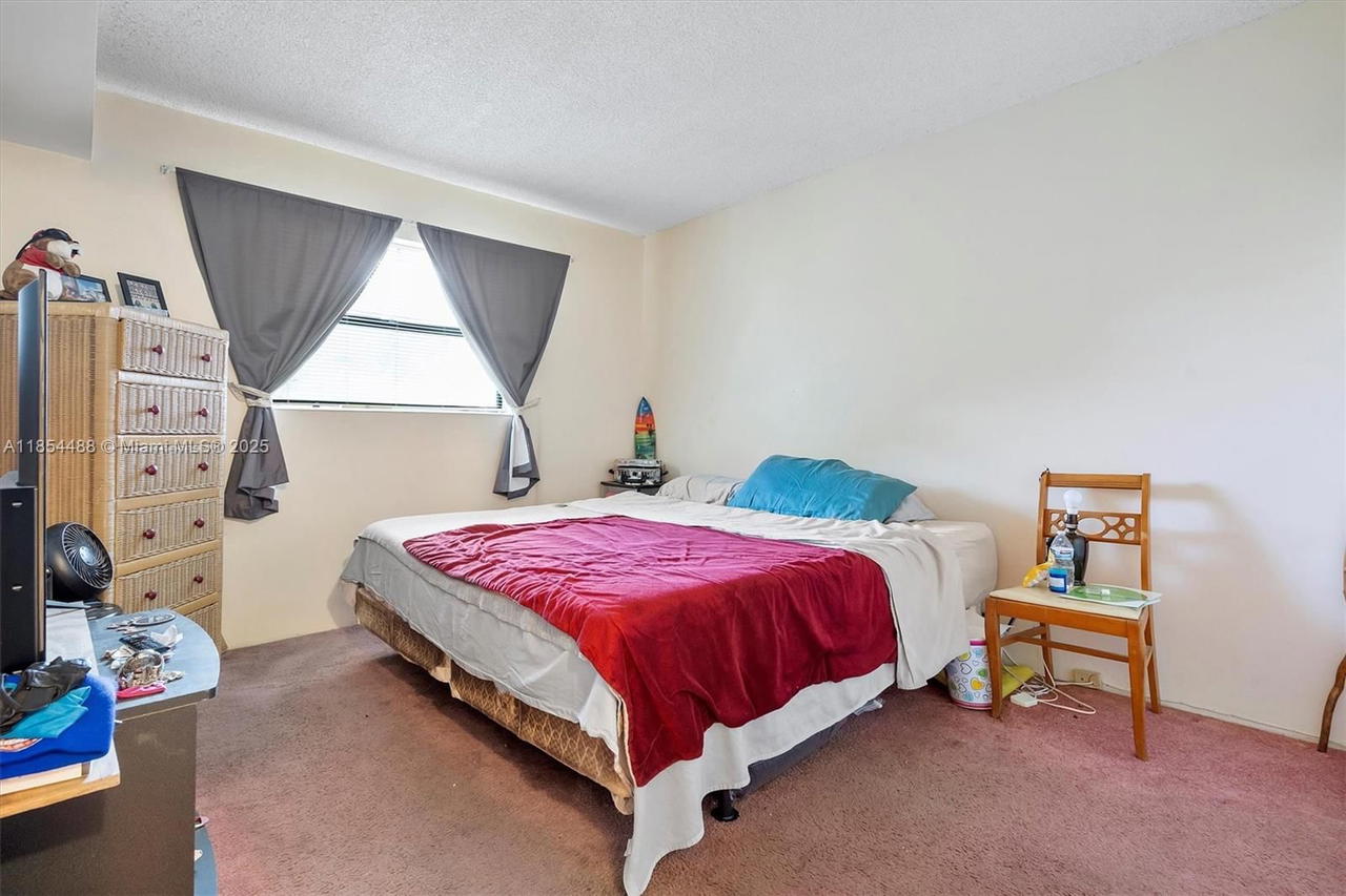 Real estate property located at 6855 Broward Blvd #405, Broward, Plantation Club B Condo, Plantation, FL