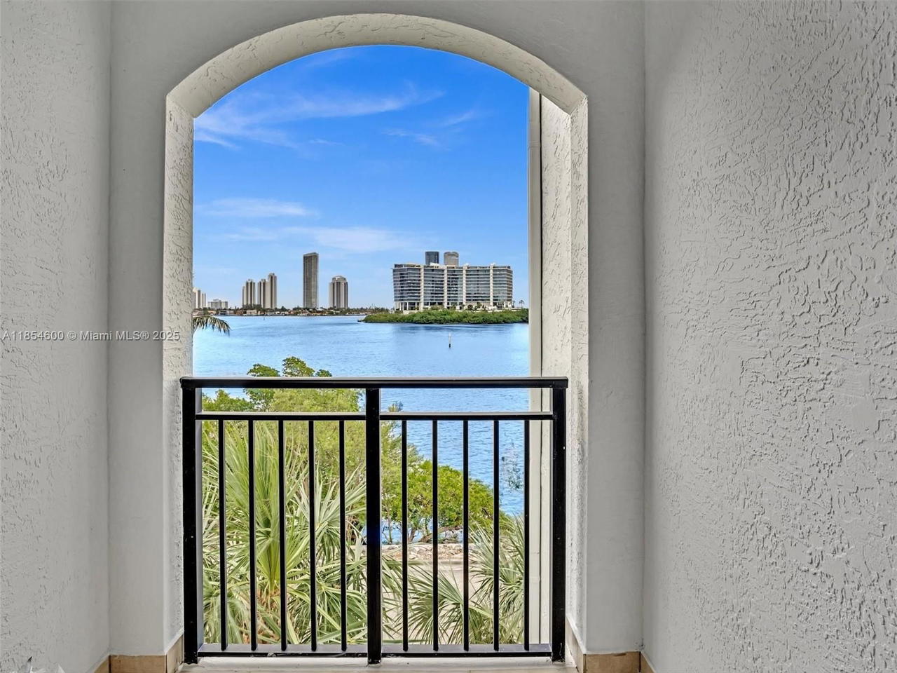 Real estate property located at 3255 184th St #12406, Miami-dade, Village By The Bay Condo, Aventura, FL