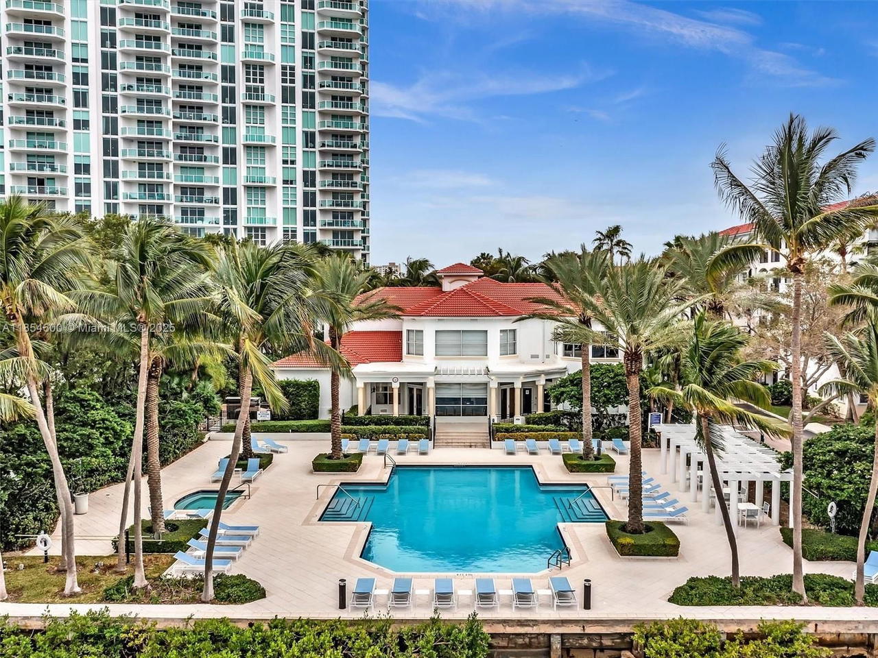 Real estate property located at 3255 184th St #12406, Miami-dade, Village By The Bay Condo, Aventura, FL