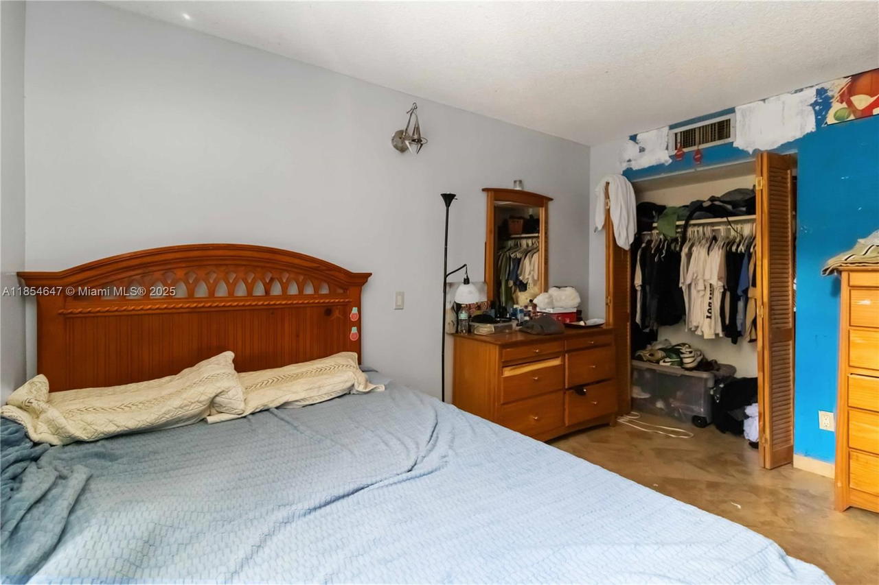 Real estate property located at 4140 79th Ave #1B, Miami-dade, Doral Gardens Condo, Doral, FL