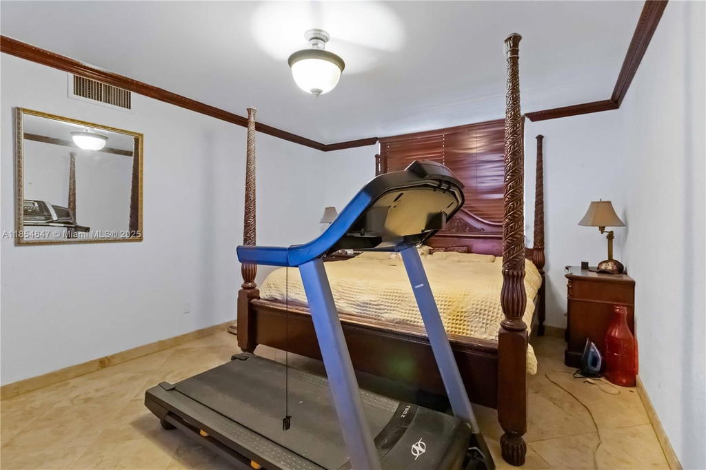 Real estate property located at 4140 79th Ave #1B, Miami-dade, Doral Gardens Condo, Doral, FL