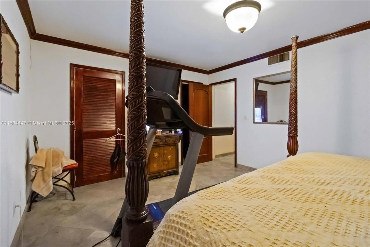 Real estate property located at 4140 79th Ave #1B, Miami-dade, Doral Gardens Condo, Doral, FL