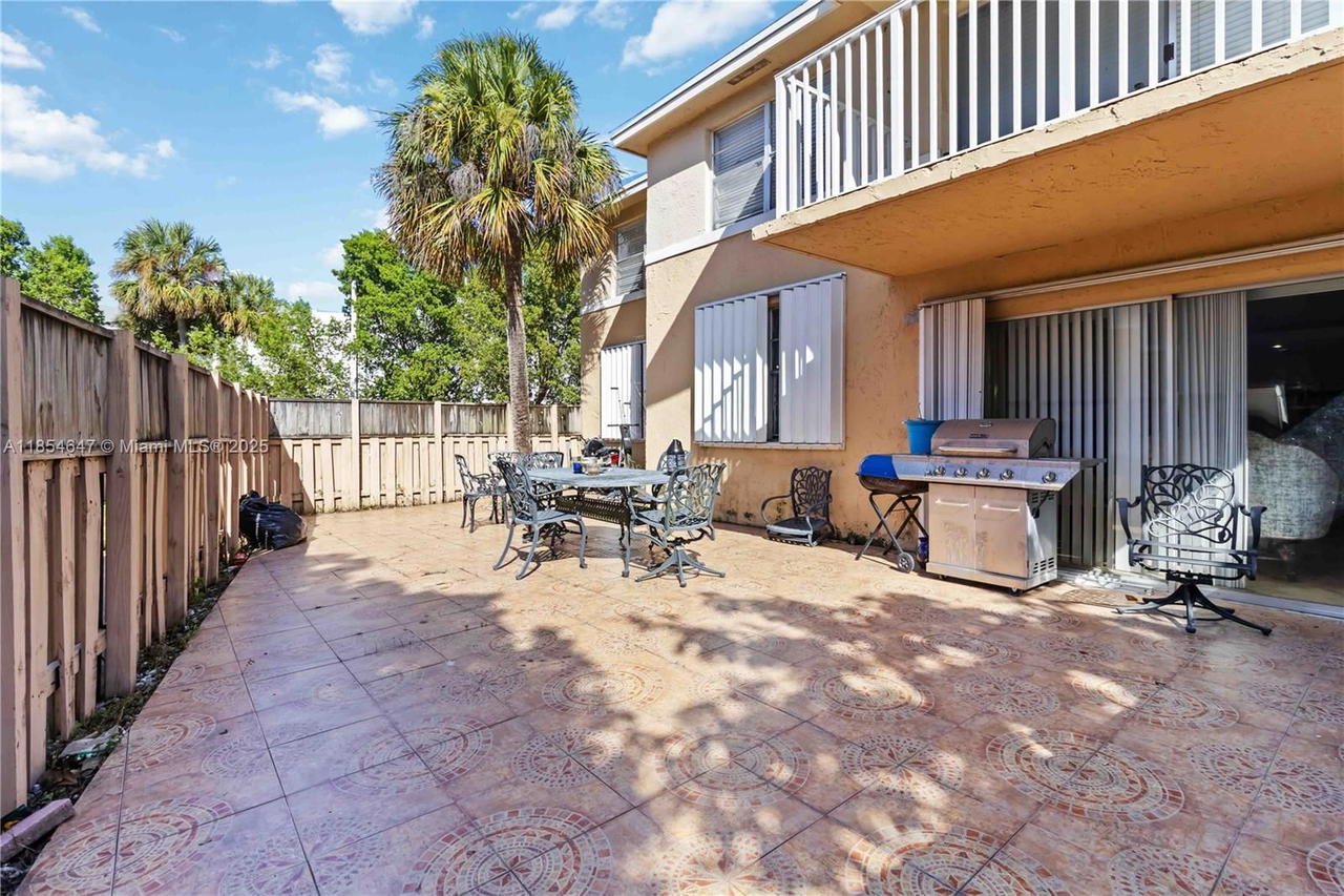 Real estate property located at 4140 79th Ave #1B, Miami-dade, Doral Gardens Condo, Doral, FL
