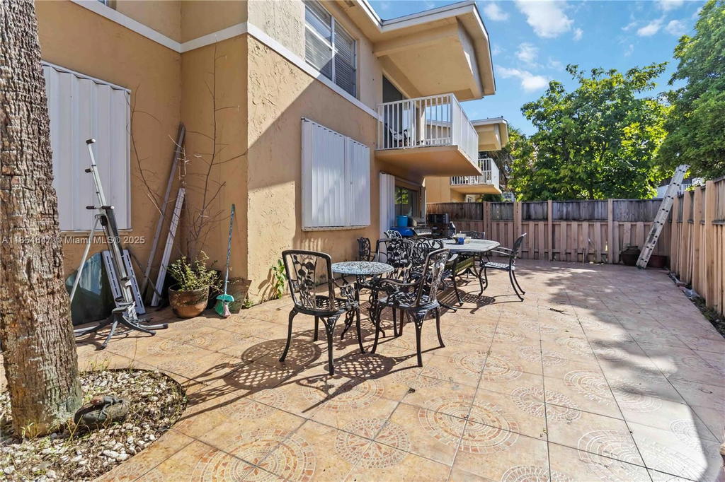 Real estate property located at 4140 79th Ave #1B, Miami-dade, Doral Gardens Condo, Doral, FL
