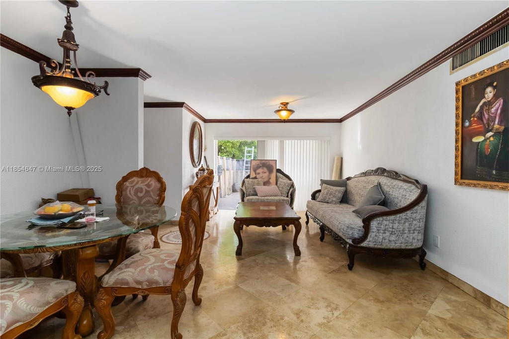 Real estate property located at 4140 79th Ave #1B, Miami-dade, Doral Gardens Condo, Doral, FL