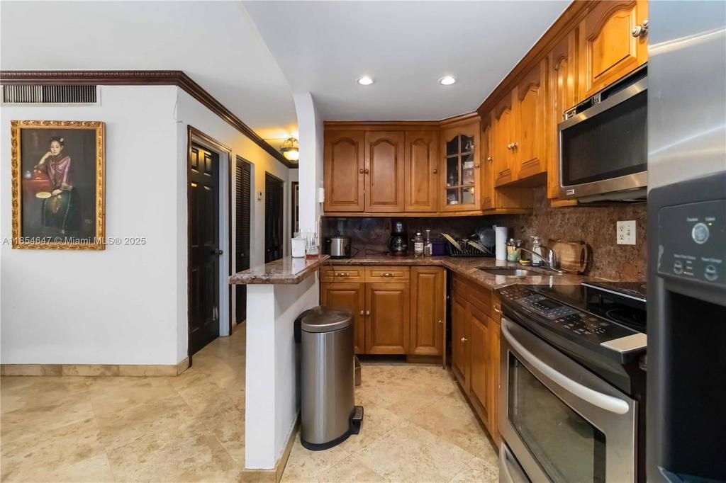 Real estate property located at 4140 79th Ave #1B, Miami-dade, Doral Gardens Condo, Doral, FL