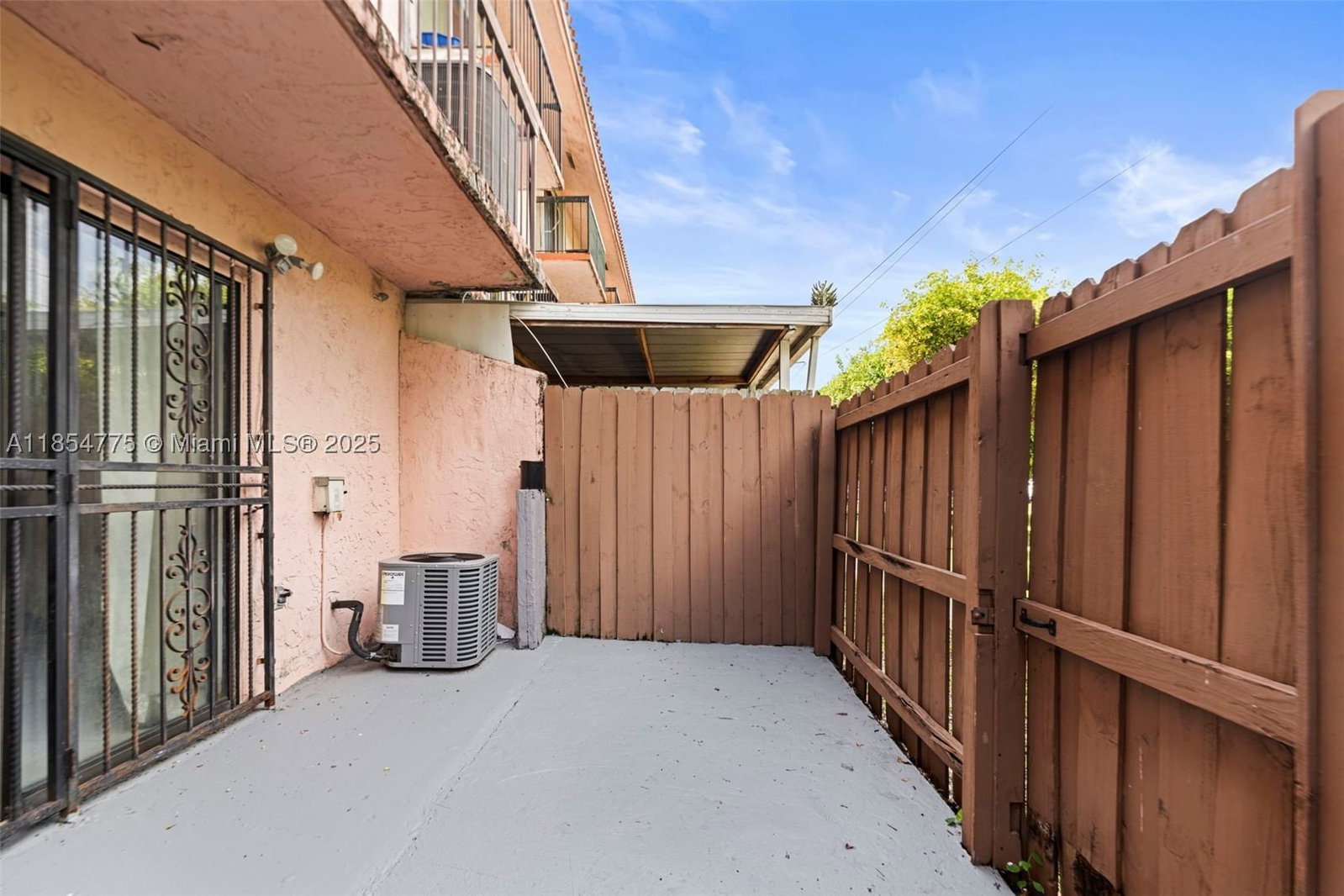 Real estate property located at 2178 60th St #18112, Miami-dade, Hialeah Club Villas Condo, Hialeah, FL