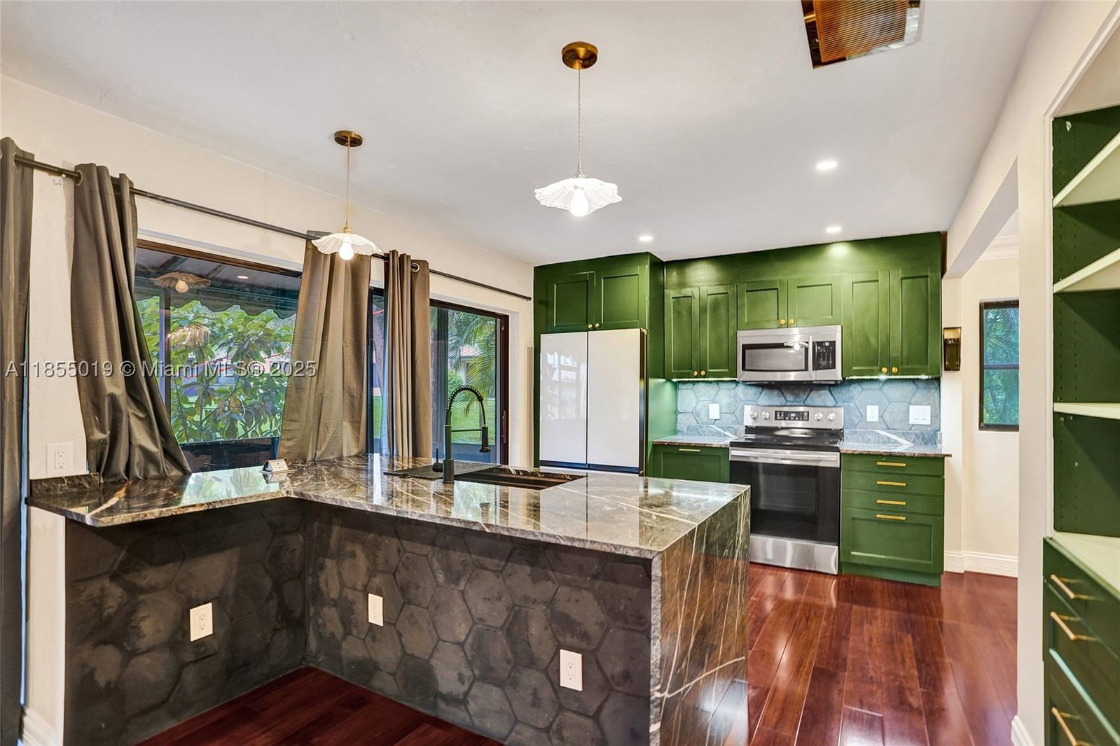 Real estate property located at 3621 Lime Hill Rd #202, Broward, Hills Of Inverrary Tract, Lauderhill, FL