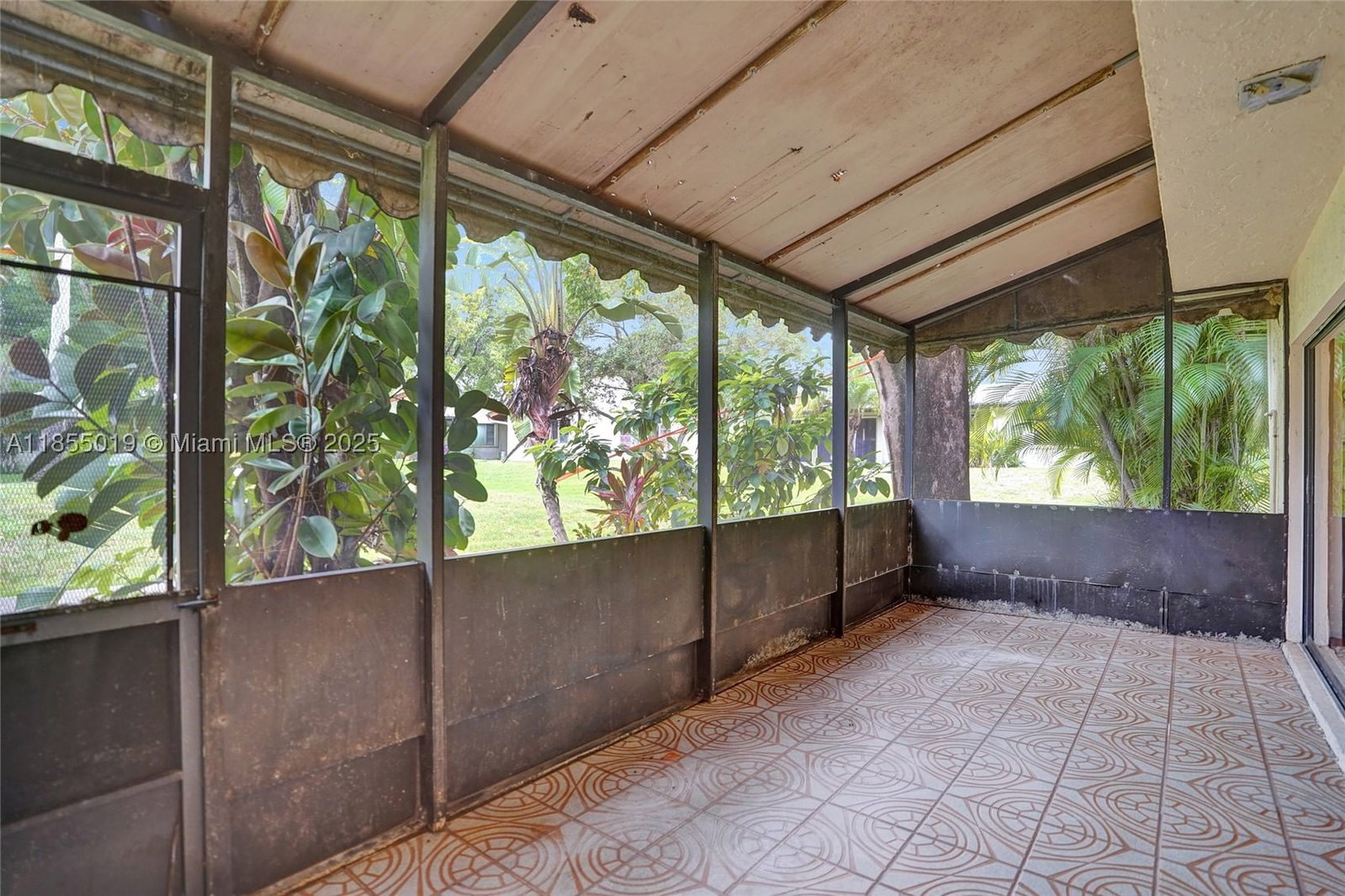 Real estate property located at 3621 Lime Hill Rd #202, Broward, Hills Of Inverrary Tract, Lauderhill, FL