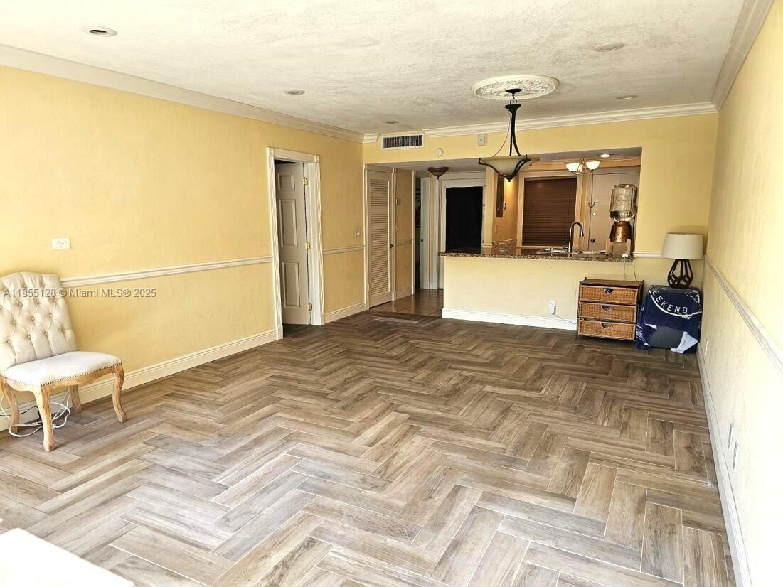 Real estate property located at 1350 Atlantic Shores Blvd #309, Broward, Irvington Gardens Condo, Hallandale Beach, FL