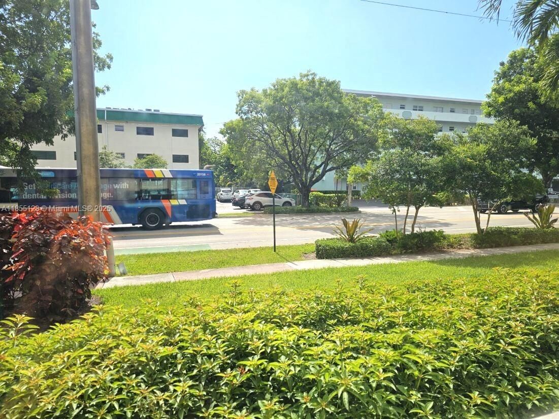 Real estate property located at 1350 Atlantic Shores Blvd #309, Broward, Irvington Gardens Condo, Hallandale Beach, FL