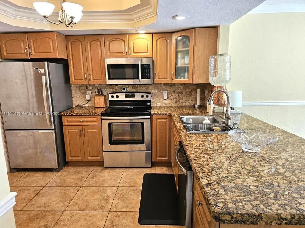 Real estate property located at 1350 Atlantic Shores Blvd #309, Broward, Irvington Gardens Condo, Hallandale Beach, FL