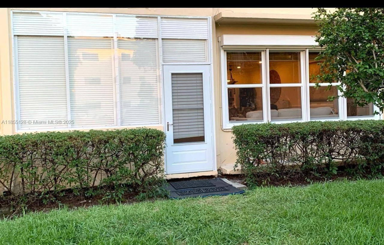 Real estate property located at 1350 Atlantic Shores Blvd #309, Broward, Irvington Gardens Condo, Hallandale Beach, FL