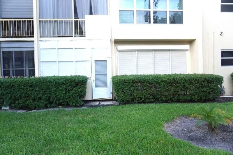 Real estate property located at 1350 Atlantic Shores Blvd #309, Broward, Irvington Gardens Condo, Hallandale Beach, FL