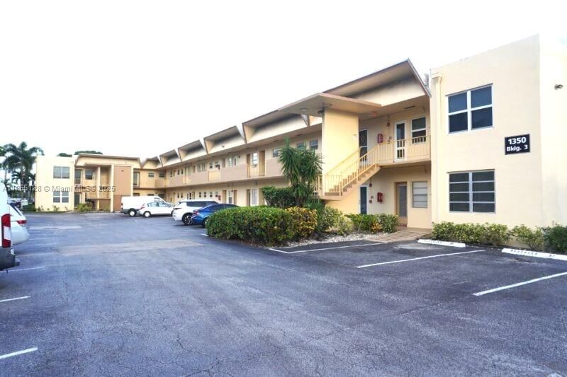 Real estate property located at 1350 Atlantic Shores Blvd #309, Broward, Irvington Gardens Condo, Hallandale Beach, FL