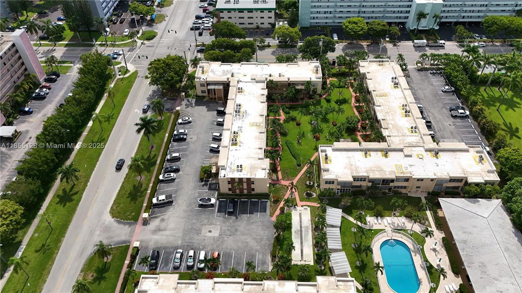 Real estate property located at 1350 Atlantic Shores Blvd #309, Broward, Irvington Gardens Condo, Hallandale Beach, FL