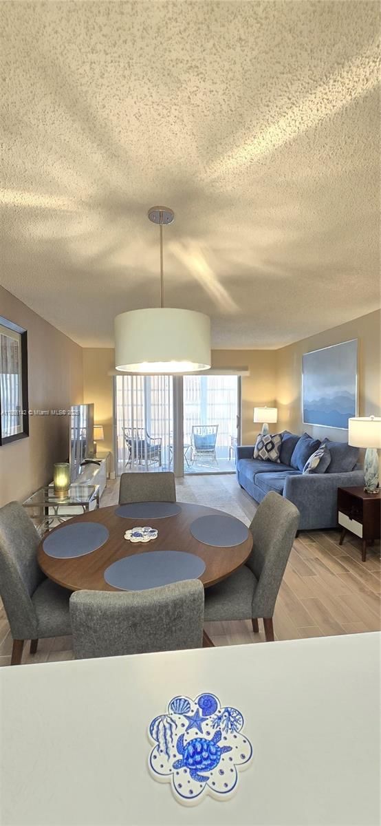 Real estate property located at 9480 Sunrise Lakes Blvd #306, Broward, Sunrise Lakes 133 Condo, Sunrise, FL