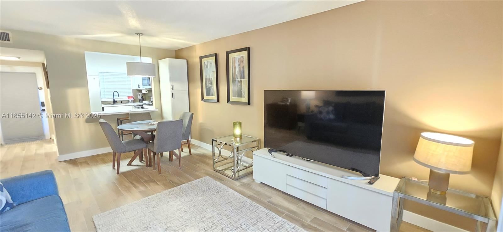 Real estate property located at 9480 Sunrise Lakes Blvd #306, Broward, Sunrise Lakes 133 Condo, Sunrise, FL