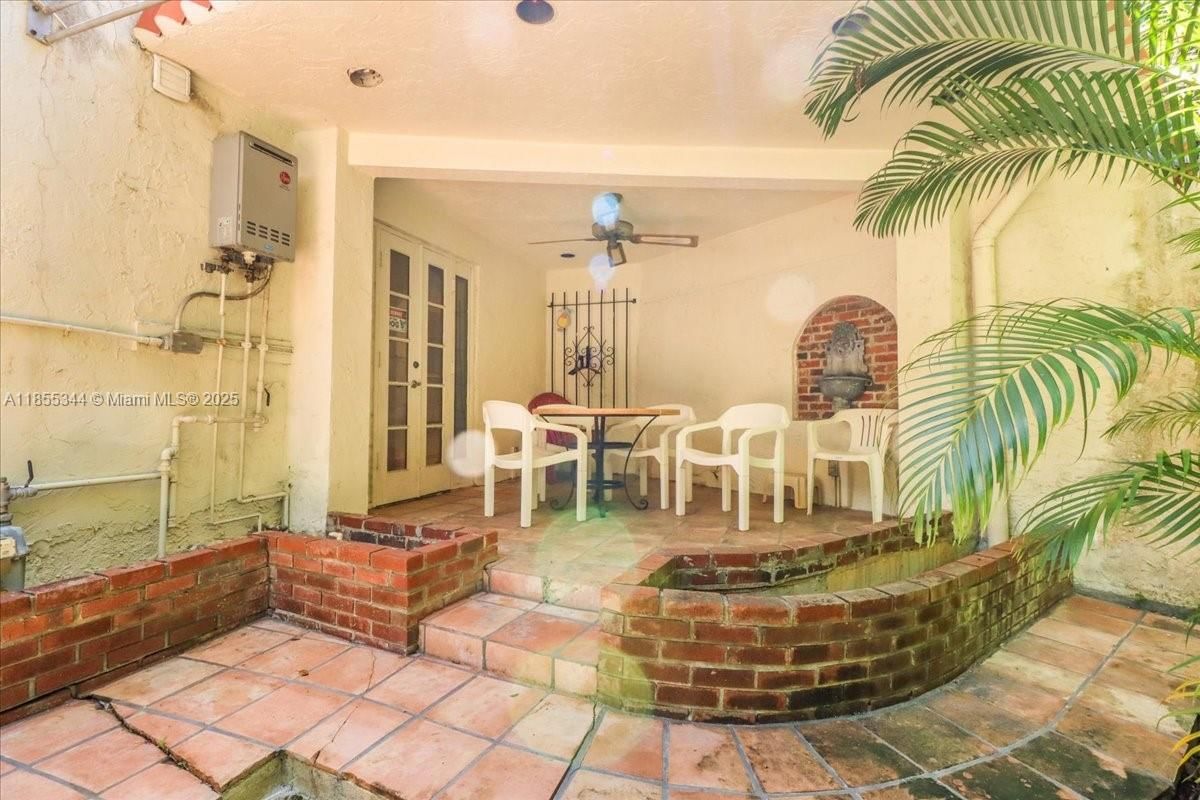 Real estate property located at 5900 5th Ave, Miami-dade, Bayshore Amd, Miami, FL